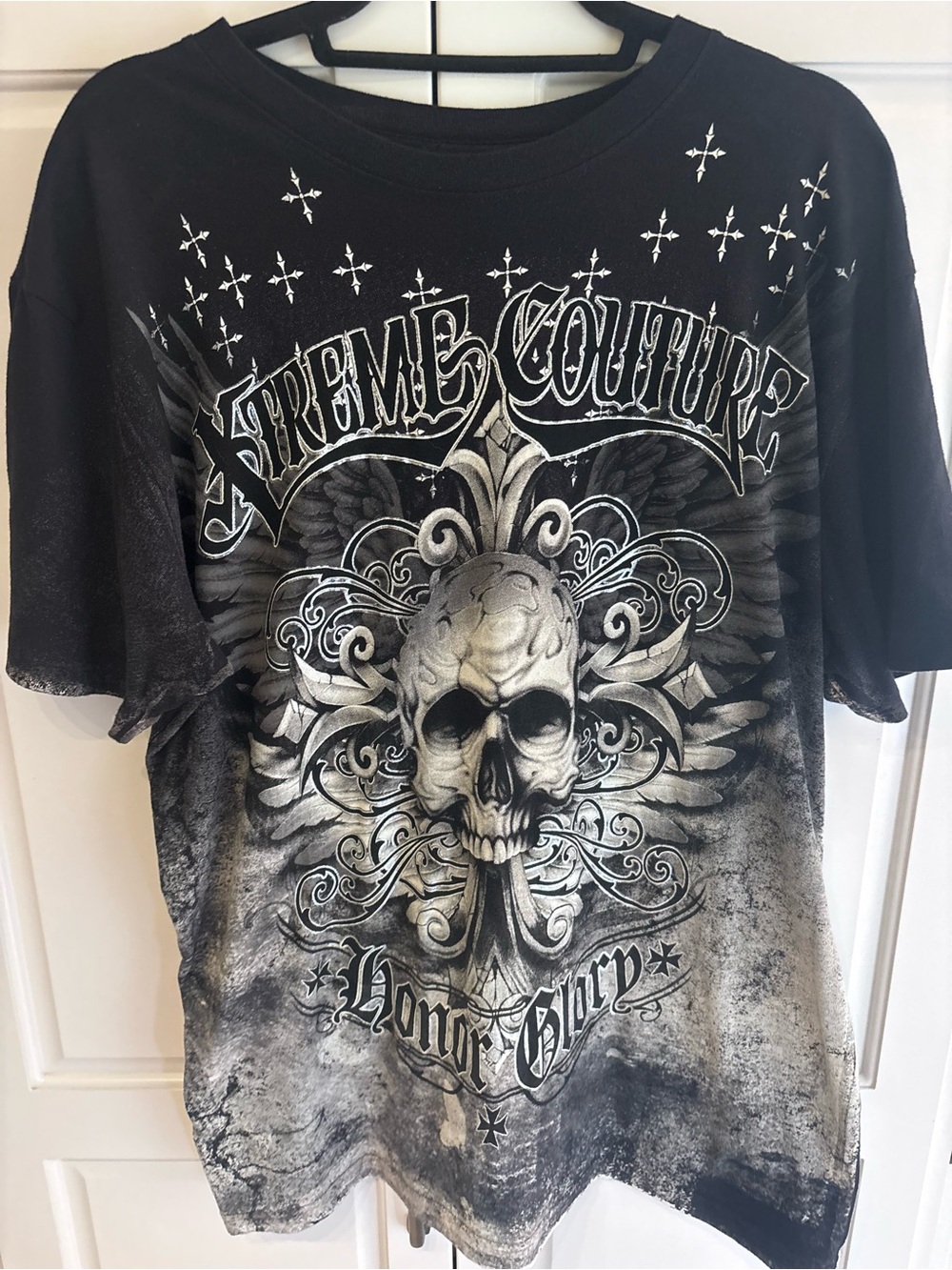 Xtreme couture Men's Black Skull Graphic Tee large